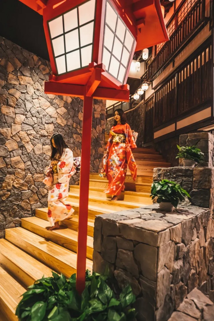 上海市中心也能泡私湯！五角場這家4層旋轉(zhuǎn)溫泉44元玩1天