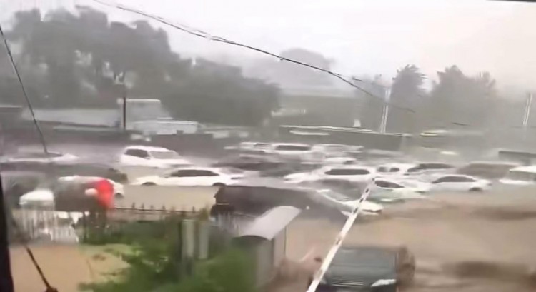 京津冀雨下的汽車SPA水療——泡妞車成泡水車