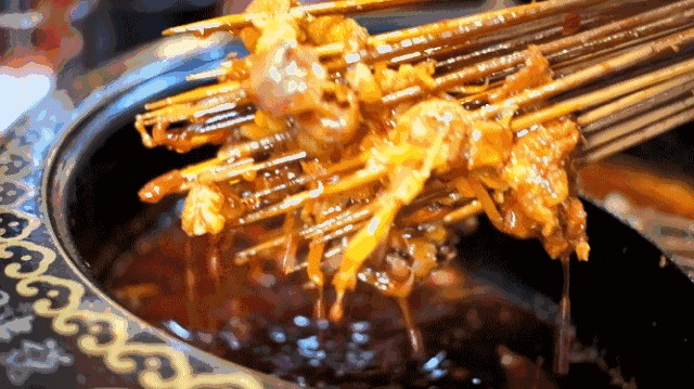 春熙路居然隱藏了一家可以穿越回三國(guó)的串串店！