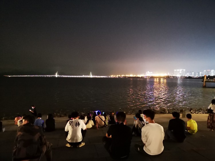 深圳灣無敵夜晚海邊音樂SPA