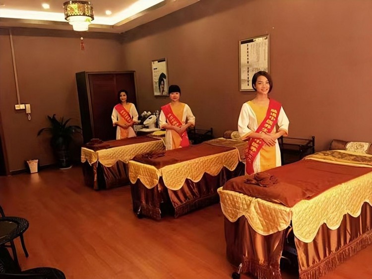 成都養(yǎng)生館利用免費按摩30天收款163萬這招很靈