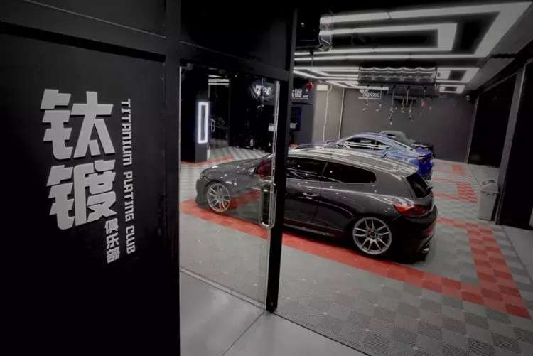 每天只洗10輛車卻有無(wú)數(shù)人排隊(duì)天津這位小哥堅(jiān)持把洗車做到極致
