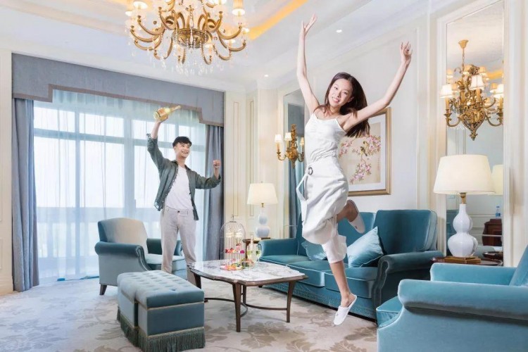 泡熱湯賞湖景！開業(yè)驚艷整個(gè)南京的歐式城堡酒店！元旦春節(jié)通用！