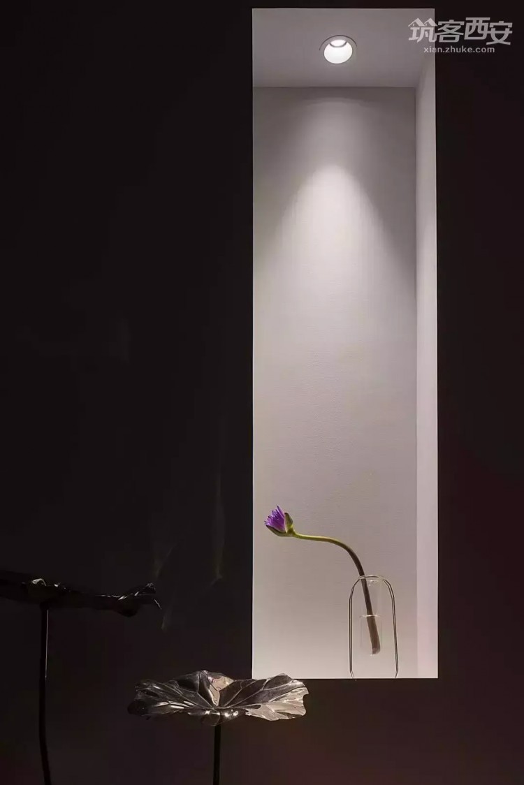 中午開門凌晨歇業(yè)/在西安來這里的人都舒展了