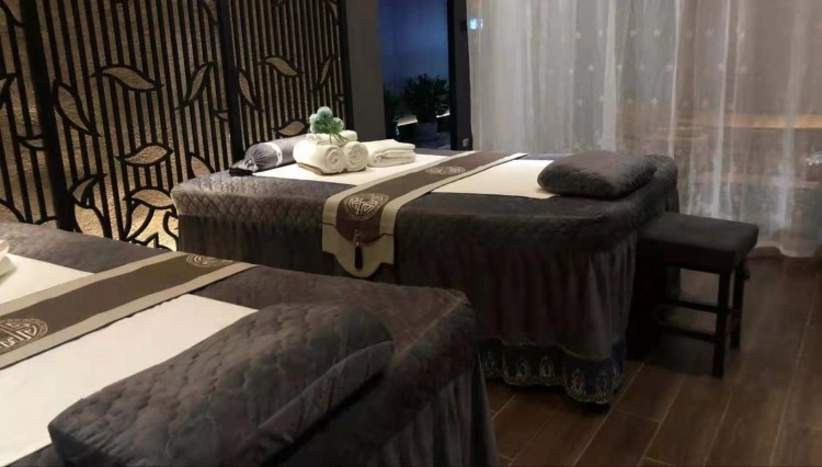 百禾千蓮影院式足道榮獲南京市首屆抖音人氣養(yǎng)生會所第一名