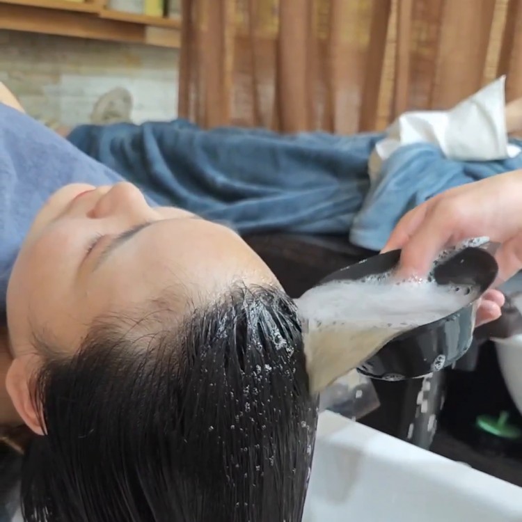 要不是親眼所見(jiàn)這么舒服的按摩洗法哪里去找氧發(fā)堂3...