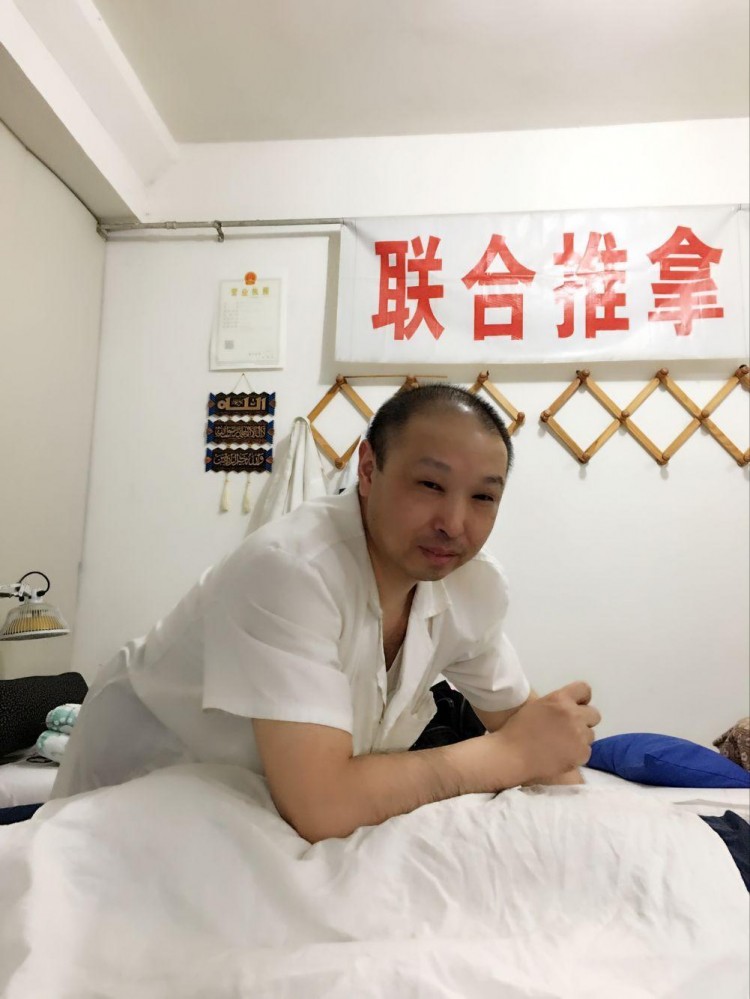 李聯(lián)合師傅我心目中鄭州推拿按摩行業(yè)內(nèi)一等一的高手