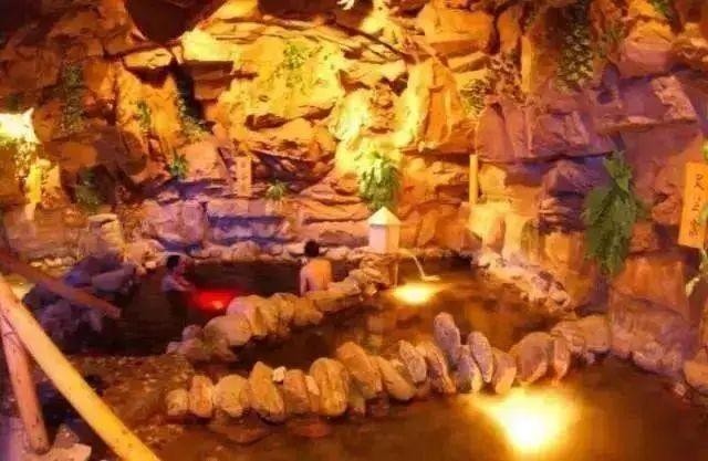 鄭州的熱帶雨林時尚養(yǎng)生圣地家門口的溫泉航母你不來試試