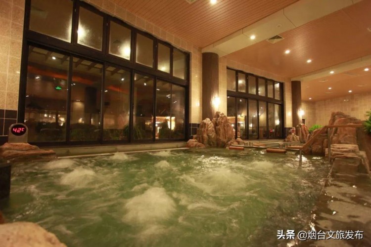 舒服！秋意漸濃養(yǎng)生季就來(lái)泡湯吧~
