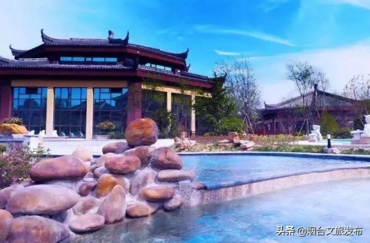 舒服！秋意漸濃養(yǎng)生季就來(lái)泡湯吧~