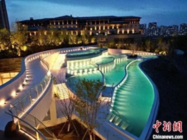 東北部溫泉熱浪：大澡文化驚艷沈陽，小型洗浴中心人氣爆棚