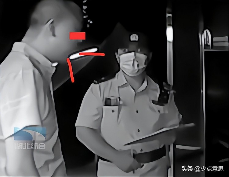 江蘇：35歲男子拿5毛錢敢點(diǎn)299元套餐沒人愿意借錢只能找老父親