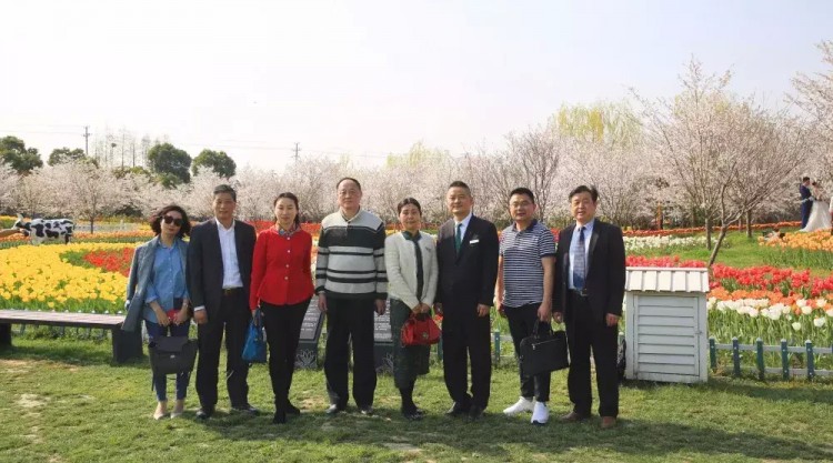 資訊｜嘉興市飯店業(yè)協(xié)會(huì)領(lǐng)導(dǎo)一行來(lái)云瀾灣考察