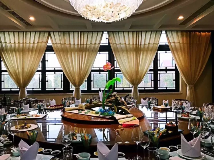 資訊｜嘉興市飯店業(yè)協(xié)會(huì)領(lǐng)導(dǎo)一行來(lái)云瀾灣考察