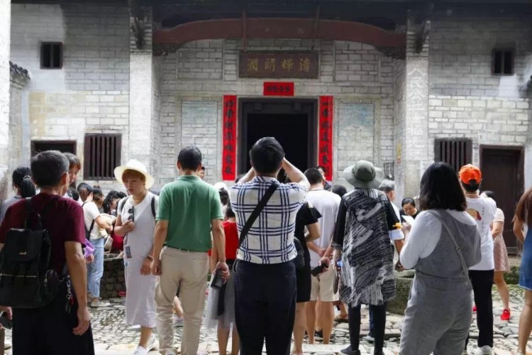 2019年安遠(yuǎn)旅游直通車讓快樂加速讓旅行更美好！