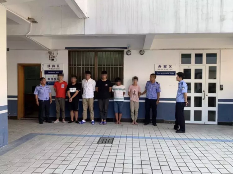 發(fā)小廣告提供特色服務(wù)?宜興警方把男士養(yǎng)生會(huì)所端了