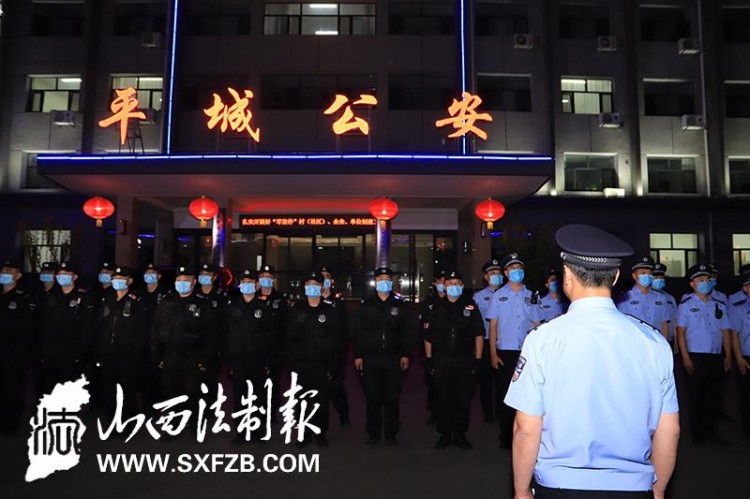 大同平城區(qū)警方對轄區(qū)32家洗浴足療KTⅤ等場所進(jìn)行全方面檢查