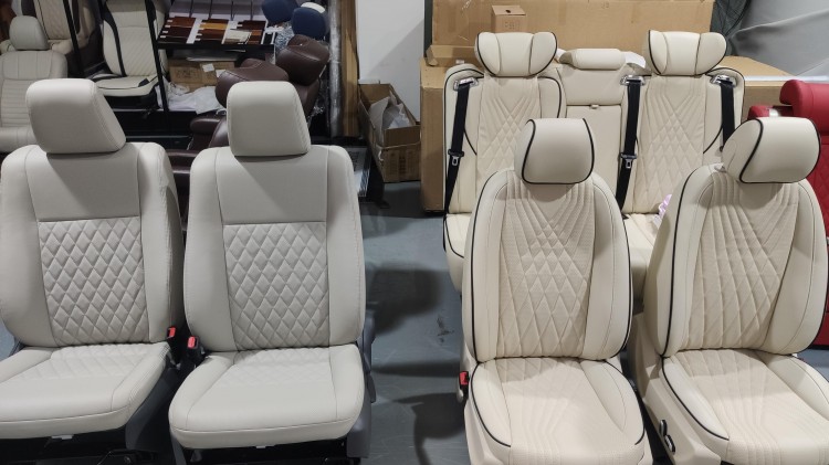 以匠心鑄造行業(yè)標桿順富通豪車維保中心提供汽車私人定制服務