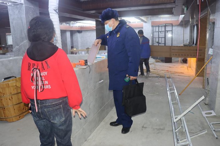 庫(kù)倫消防深入佰泉匯洗浴會(huì)館開展消防安全檢查