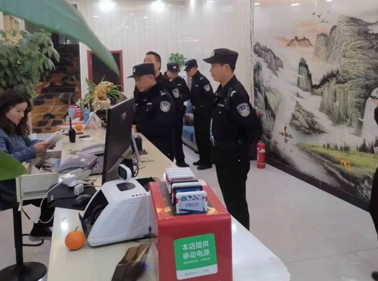 深夜大清查荊門60多人參戰(zhàn)抓獲4名涉黃人員！