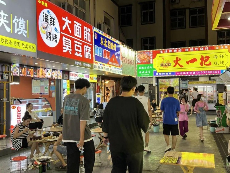 吃排檔！逛步行街！這就是長葛人的夜生活