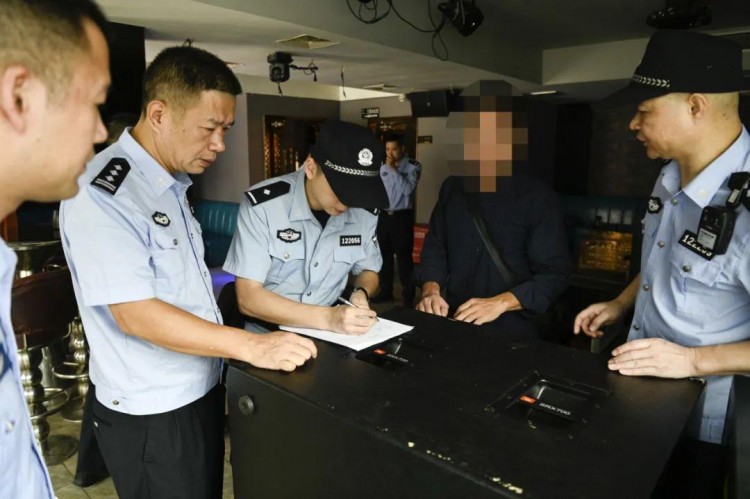 梅州有會所給顧客提供營利性陪酒異性陪侍服務(wù)被查處