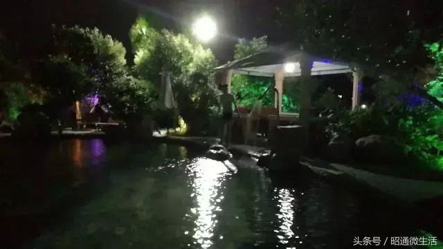 實拍：昭通市區(qū)內(nèi)有個溫泉城還不錯！