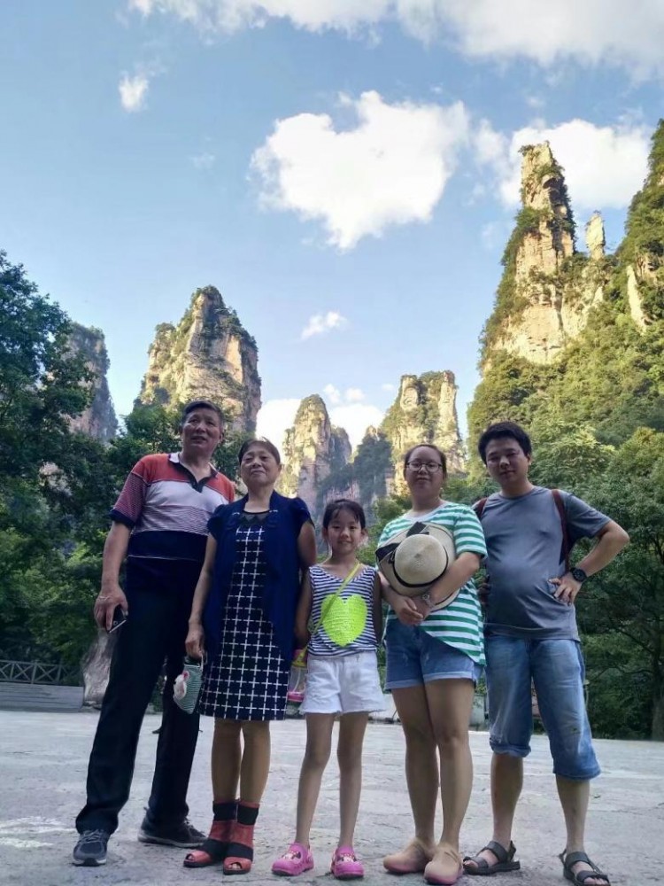 一家老小邀你來奇遇張家界淋浴一場森林SPA感受初夏身心飛揚