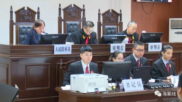 鄭某等12名被告人涉嫌犯組織賣淫罪一案開庭