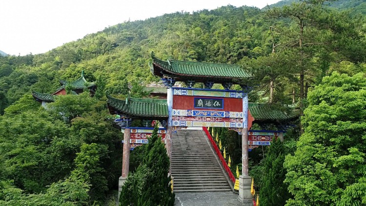 廣西賀州｜桂派高端養(yǎng)生山居美宿創(chuàng)造的瑤池仙境和養(yǎng)生圣地