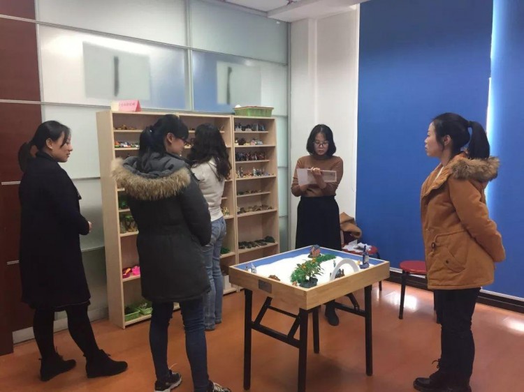 深秋喝一壺?zé)岵枞ヒ淮芜h(yuǎn)行參加一場(chǎng)免費(fèi)的心理解壓SPA！