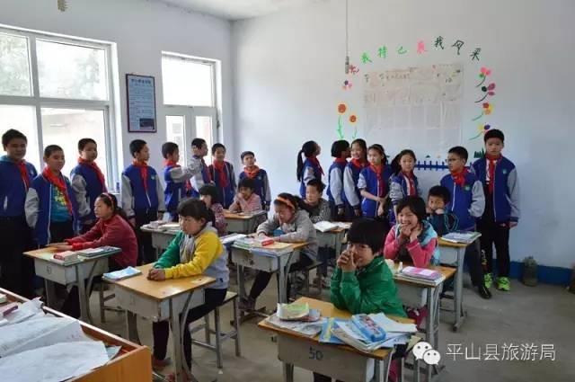 情寄留守愛暖童心白鹿溫泉公益活動(dòng)走進(jìn)平山縣古都小學(xué)
