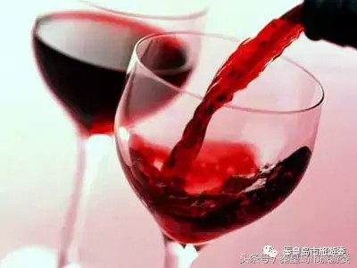 今年冬天，秦皇島可以享受“帝王養(yǎng)生”——紅酒浴！福利的內(nèi)涵