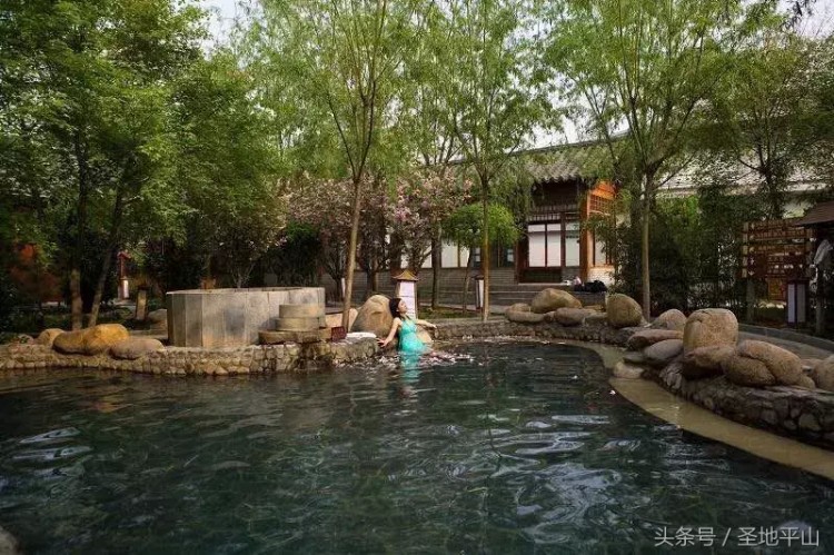 白鹿溫泉中藥溫泉養(yǎng)生浴備受青睞溫泉中藥搭配更養(yǎng)生