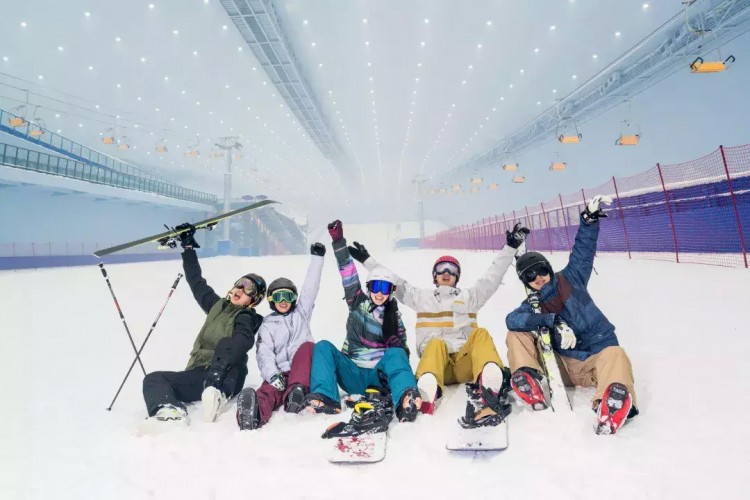 冰雪淡季？NO！春天的冰城室里有很多有趣的小偷，還有各種各樣的禮包