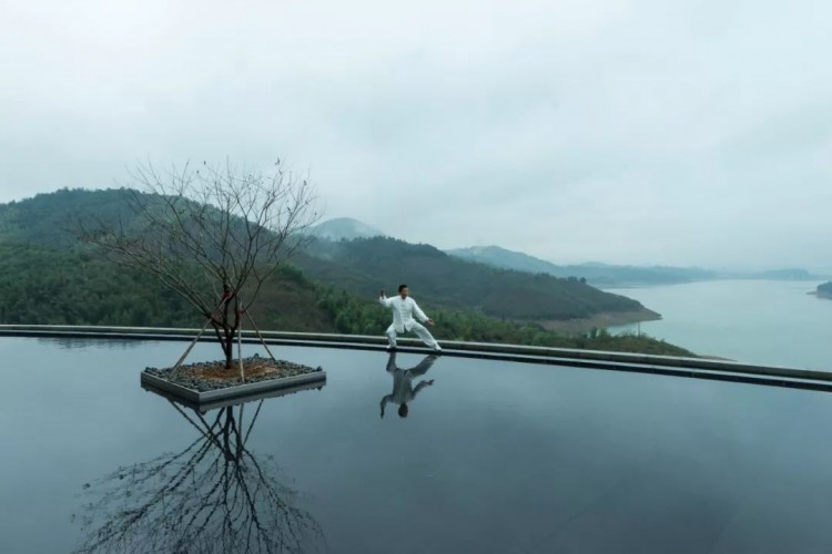 買一送一！睡進(jìn)浙北避暑天堂坐擁180°湖景與60000k㎡竹海浙里好玩