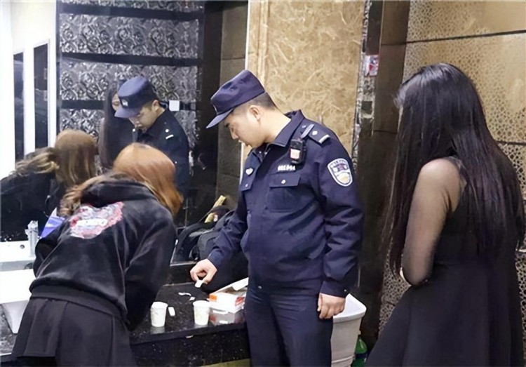 2020年，江蘇一按摩會(huì)所覆滅：女商富婆向往的地方，對標(biāo)天上人間