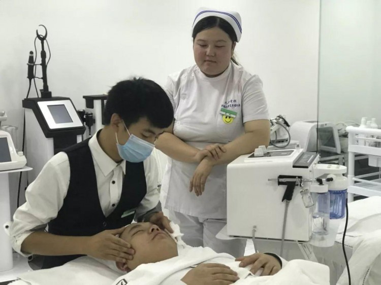 九決青顏&美肌工坊四店同慶：僅39.9元享受價(jià)值596元皮膚護(hù)理
