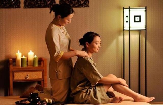 女性按摩248元 遇見一位男技師 結(jié)果，事情超出了她的想象