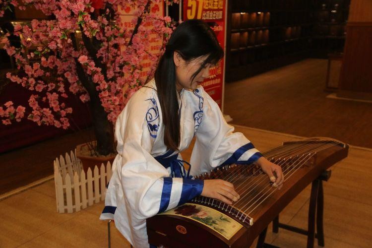 大唐王朝足浴養(yǎng)生足療隆重上市只為給您專業(yè)的全新體驗