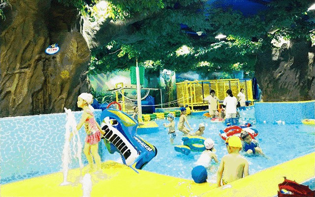 西安糖果兔親子水樂園78元1大1?。?100㎡室內(nèi)水樂園邀您清涼一夏