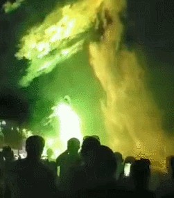 灣里半山溫泉門票免費(fèi)送更有炫彩極光秀晚會(huì)+忘憂孟婆湯+網(wǎng)紅不倒翁+雪花泡泡秀