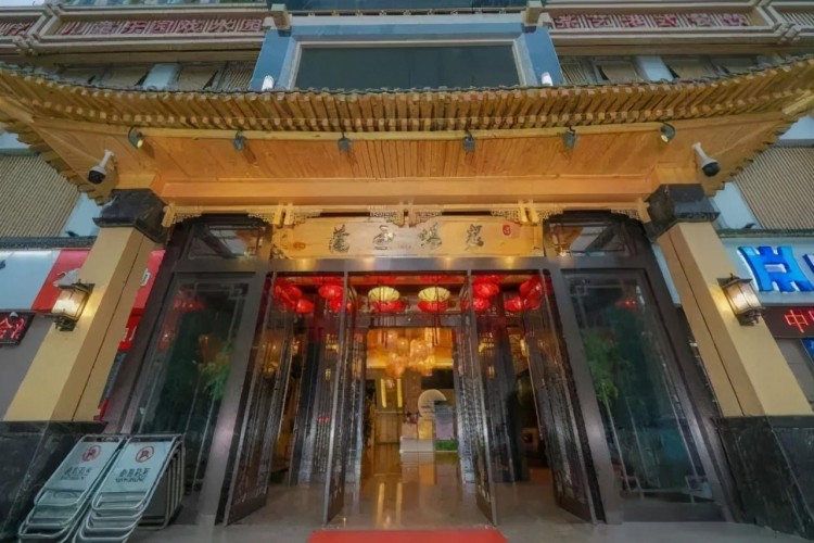 這個(gè)鄭州汗蒸館唐式裝修，一次滿(mǎn)足您對(duì)汗蒸的N種幻想