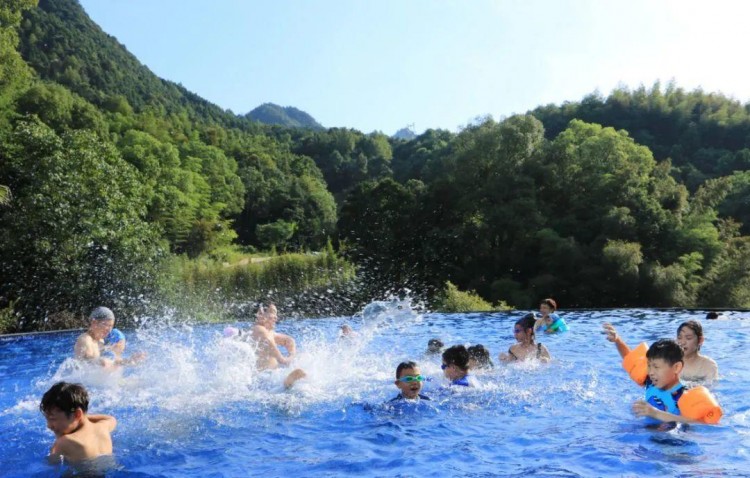 你知道江西最大的室內(nèi)恒溫水樂園嗎？