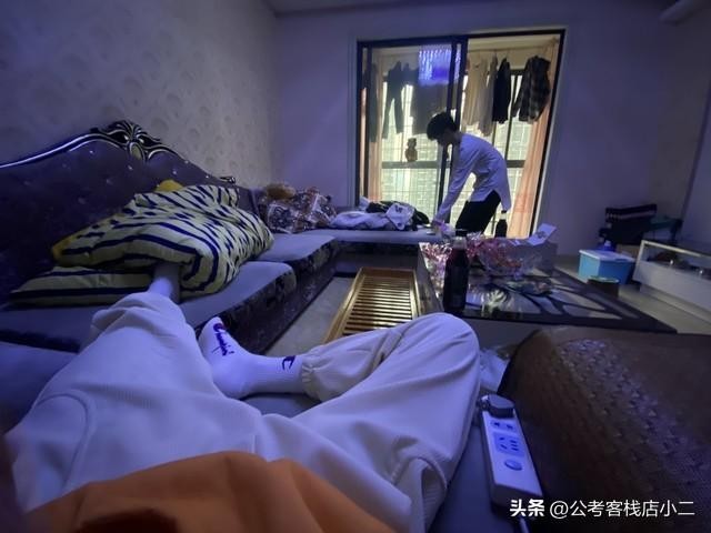 江西警方突擊檢查涉黃窩點(diǎn)被搗毀：足浴店內(nèi)的暗藏污穢被一鍋端