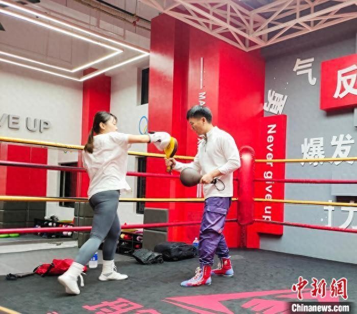 悅己消費升溫女性健康變美成為新流行