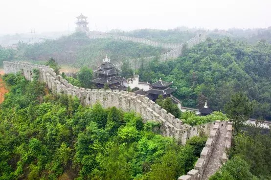 至尊恩施：華美達1號-國際五星純玩雙動